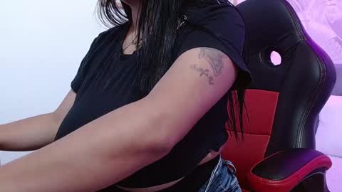 Snapshot of viiolleta chatting on January 2025 12:27:01 PM viioleta online show from January 2025 12:27:01 PM