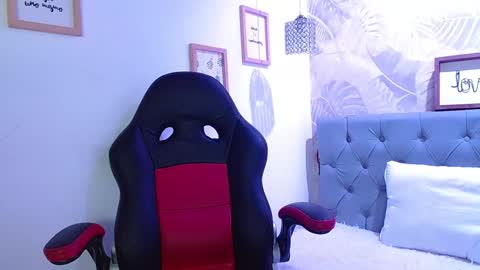 Snapshot of viiolleta chatting on February 2025 06:27:02 PM viioleta online show from February 2025 06:27:02 PM