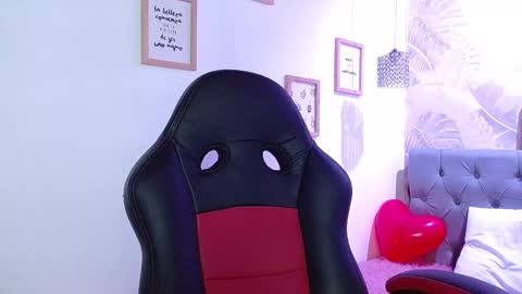 Snapshot of viiolleta chatting on February 2025 12:11:02 PM viioleta online show from February 2025 12:11:02 PM