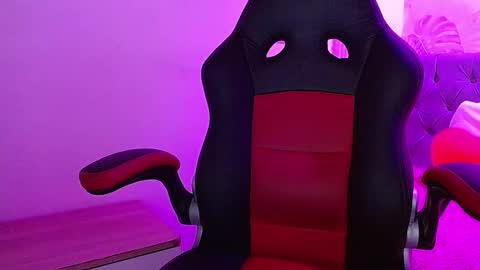 Snapshot of viiolleta chatting on February 2025 12:27:01 PM viioleta online show from February 2025 12:27:01 PM