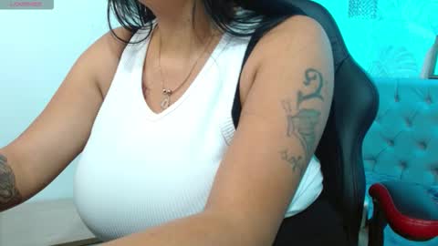 Snapshot of viiolleta chatting on September 2025 12:27:02 PM viioleta online show from September 2025 12:27:02 PM