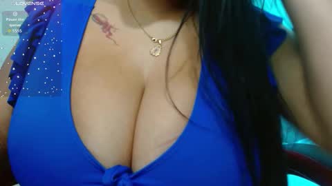 Snapshot of viiolleta chatting on November 2025 12:50:02 PM viioleta online show from November 2025 12:50:02 PM