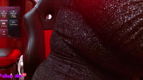 Snapshot of viiolleta chatting on December 2025 07:53:02 PM viioleta online show from December 2025 07:53:02 PM