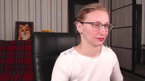 Vika online show from February 2026 05:30:01 PM