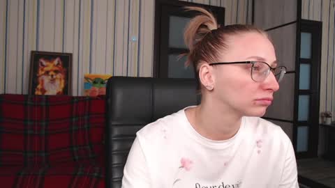 Vika online show from April 2026 07:58:02 AM