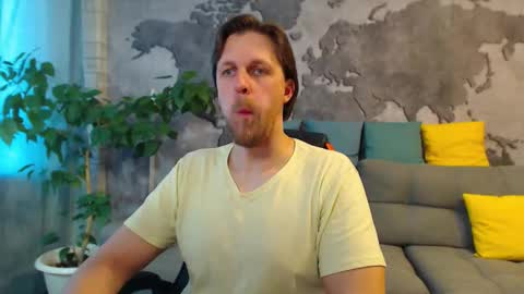 Snapshot of vikingchrisss chatting on April 2026 08:35:02 AM vikingchrisss online show from April 2026 08:35:02 AM