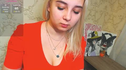 Snapshot of vikiwaitingforyou chatting on December 2024 09:28:02 AM Vitoria online show from December 2024 09:28:02 AM