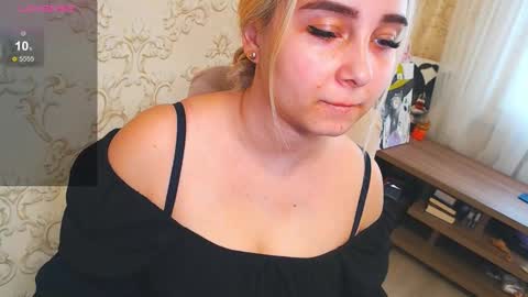 Snapshot of vikiwaitingforyou chatting on February 2025 12:22:01 PM Vitoria online show from February 2025 12:22:01 PM