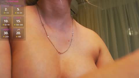 Snapshot of vikiwaitingforyou chatting on March 2025 07:17:01 PM Vitoria online show from March 2025 07:17:01 PM