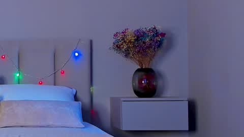 VIKKI online show from January 2025 06:24:02 PM