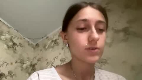 Snapshot of viktoria9898 chatting on October 2025 11:11:02 AM Sweett online show from October 2025 11:11:02 AM