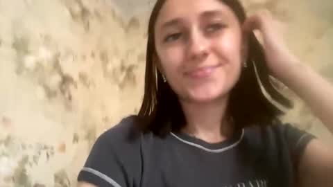 Snapshot of viktoria9898 chatting on November 2025 12:05:02 PM Sweett online show from November 2025 12:05:02 PM