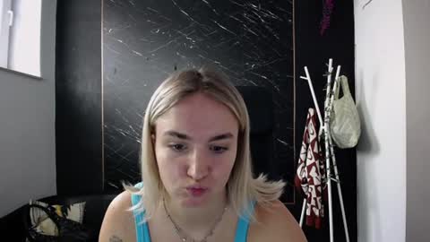 viktoria_lovely online show from July 2026 07:04:02 AM