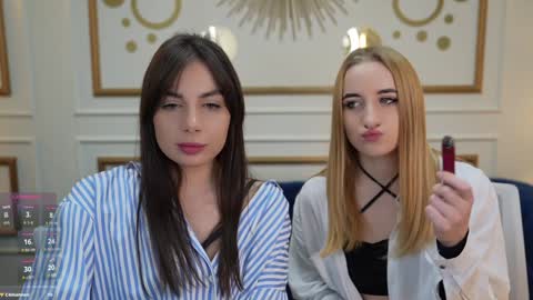 Snapshot of viktoria_storm chatting on January 2025 10:49:02 PM Alisa online show from January 2025 10:49:02 PM