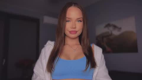 Viktoria www online show from February 2026 06:30:01 PM