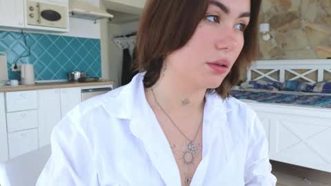 Snapshot of viktoriamoore chatting on June 2026 08:20:02 AM viktoriamoore online show from June 2026 08:20:02 AM
