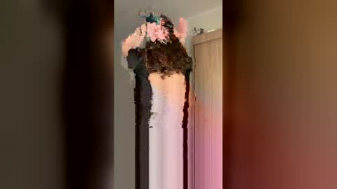 Snapshot of viktoriya_kreyzi chatting on February 2026 04:35:01 PM viktoriya_kreyzi online show from February 2026 04:35:01 PM