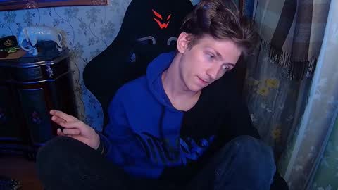 Dimoooooon online show from December 2024 07:38:02 PM