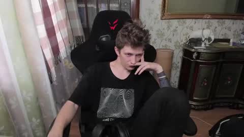 Dimoooooon online show from February 2025 12:36:01 PM