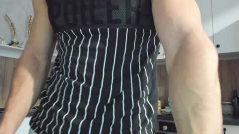 Snapshot of vincent_o chatting on December 2024 07:46:01 AM Vincent. uncut 18cm online show from December 2024 07:46:01 AM