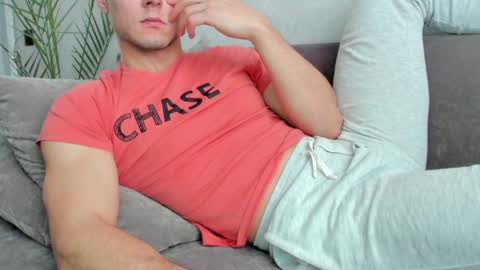 Snapshot of vincent_o chatting on December 2024 11:21:01 AM Vincent. uncut 18cm online show from December 2024 11:21:01 AM