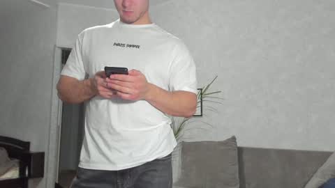 Snapshot of vincent_o chatting on January 2025 03:19:01 PM Vincent. uncut 18cm online show from January 2025 03:19:01 PM