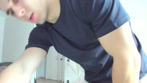 Snapshot of vincent_o chatting on January 2025 09:16:02 AM Vincent. uncut 18cm online show from January 2025 09:16:02 AM