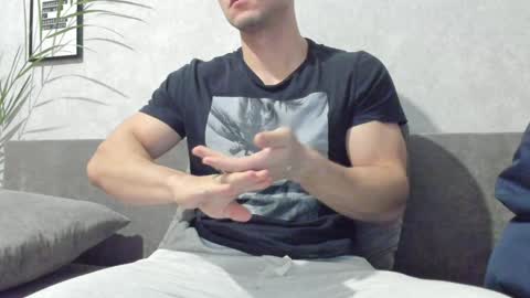 Snapshot of vincent_o chatting on January 2025 07:38:01 PM Vincent. uncut 18cm online show from January 2025 07:38:01 PM