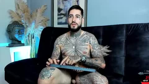 Vincent Sartori online show from November 2025 07:58:01 PM