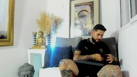 Snapshot of vincentsartori chatting on August 2026 08:55:01 PM Vincent Sartori online show from August 2026 08:55:01 PM
