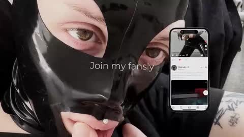 Snapshot of vinylstore chatting on November 2025 06:15:01 PM Diva Silvia online show from November 2025 06:15:01 PM