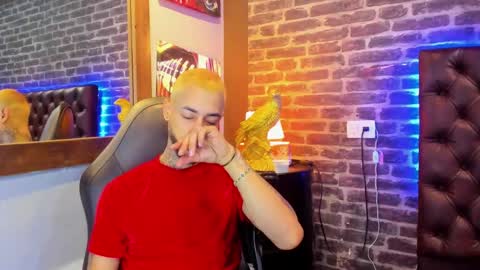 ---Vinzen--- online show from December 2025 04:18:02 AM