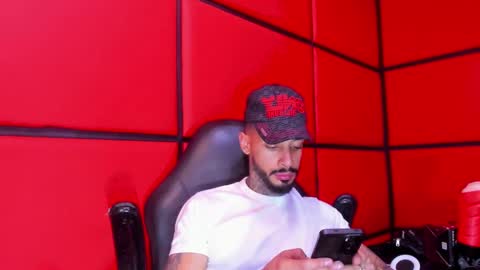 ---Vinzen--- online show from February 2026 05:06:02 AM