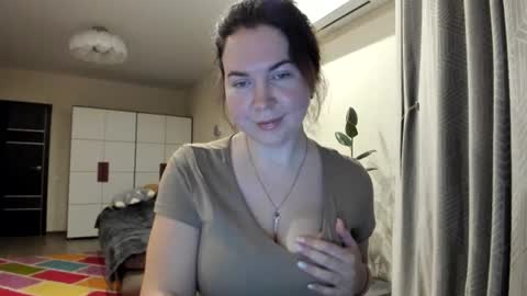 Snapshot of viodetta chatting on December 2024 07:53:02 PM viodetta online show from December 2024 07:53:02 PM