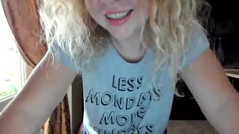 Snapshot of viodetta chatting on September 2025 10:06:01 AM viodetta online show from September 2025 10:06:01 AM