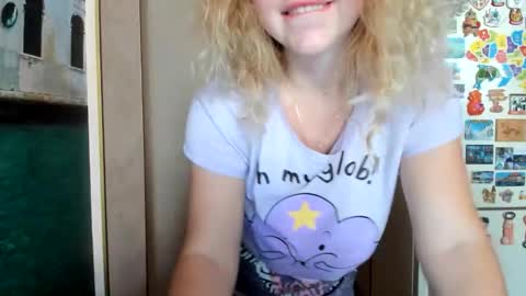 Snapshot of viodetta chatting on September 2025 10:31:01 AM viodetta online show from September 2025 10:31:01 AM