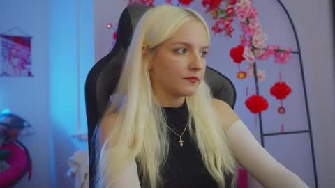 Snapshot of violamore chatting on May 2026 03:09:01 PM violamore online show from May 2026 03:09:01 PM