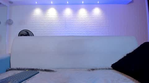 Violett  Everyday From 0530 to 1430 Col Time online show from February 2025 04:56:02 PM