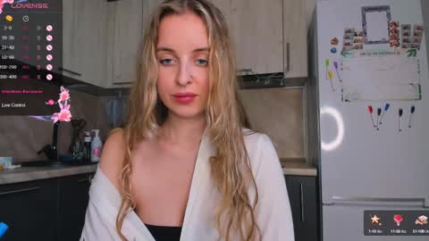 Violet online show from February 2025 01:16:02 PM