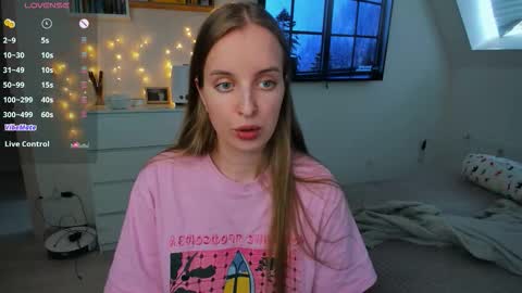 Violet online show from March 2026 12:53:01 PM