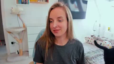 Violet online show from June 2026 02:14:01 PM
