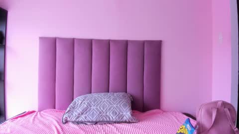 violet online show from September 2025 02:00:01 PM