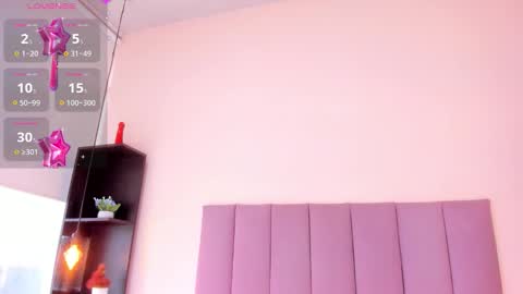 violet online show from November 2025 12:49:01 PM