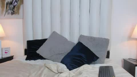 Mary online show from April 2026 09:39:33 PM