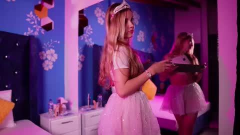 Snapshot of violet_smith01 chatting on October 2025 12:55:01 PM violet_smith01 online show from October 2025 12:55:01 PM