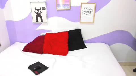 Snapshot of violeta_1404 chatting on November 2025 11:56:02 AM violeta_1404 online show from November 2025 11:56:02 AM