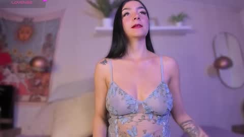 Violeta  online show from February 2026 12:43:02 PM