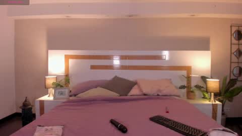 Violeta  online show from March 2026 11:15:02 AM