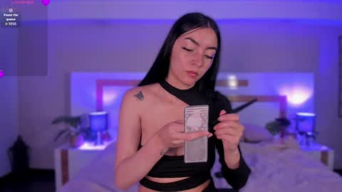 Violeta  online show from March 2026 11:10:02 AM