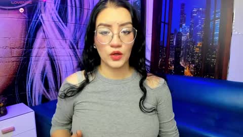 Snapshot of violeta_diazz chatting on December 2024 09:15:02 PM online show from December 2024 09:15:02 PM